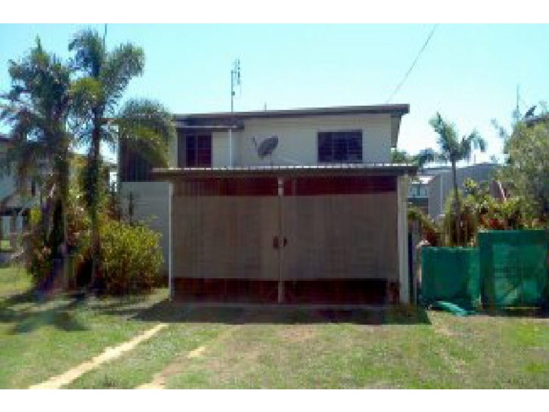 7 Dolphin Crescent, Taylors Beach QLD 4850