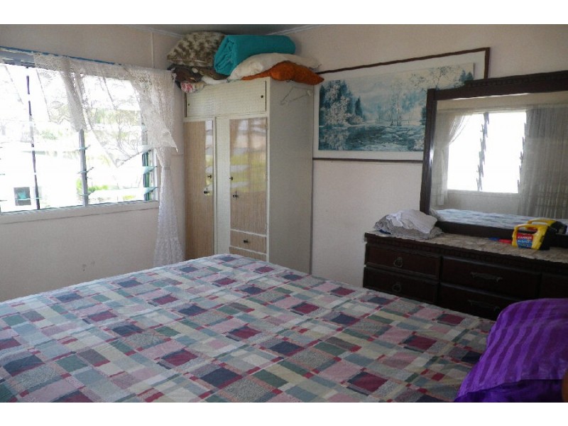 7 Dolphin Crescent, Taylors Beach QLD 4850