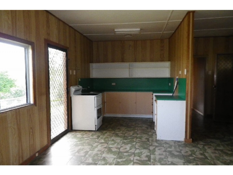 10 O’Malley Street, Ingham QLD 4850