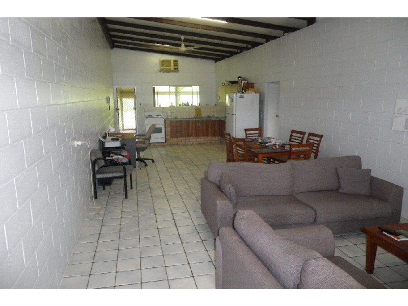 4 Carr Crescent, Lucinda QLD 4850