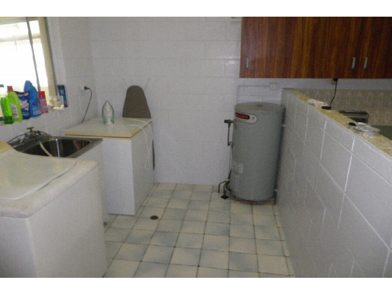 4 Carr Crescent, Lucinda QLD 4850