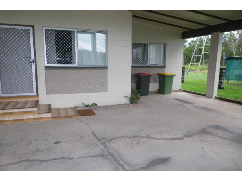 4 Carr Crescent, Lucinda QLD 4850