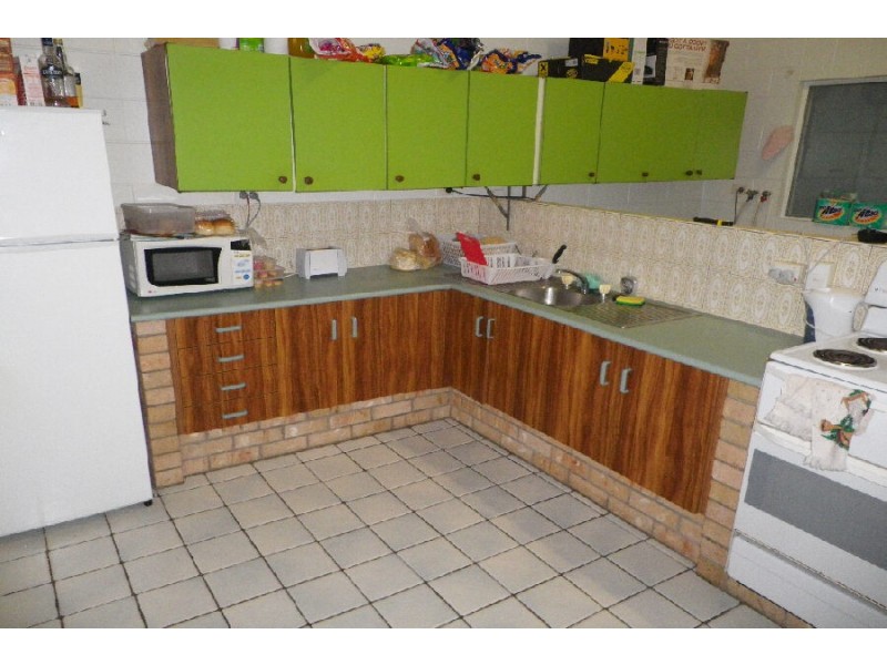 4 Carr Crescent, Lucinda QLD 4850