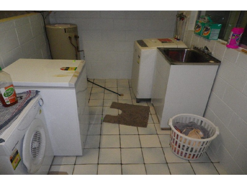 4 Carr Crescent, Lucinda QLD 4850