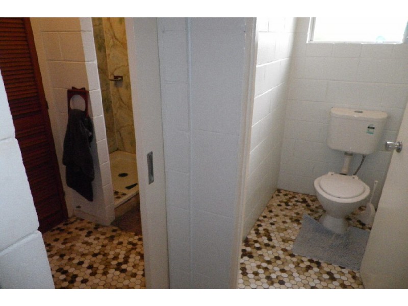 4 Carr Crescent, Lucinda QLD 4850