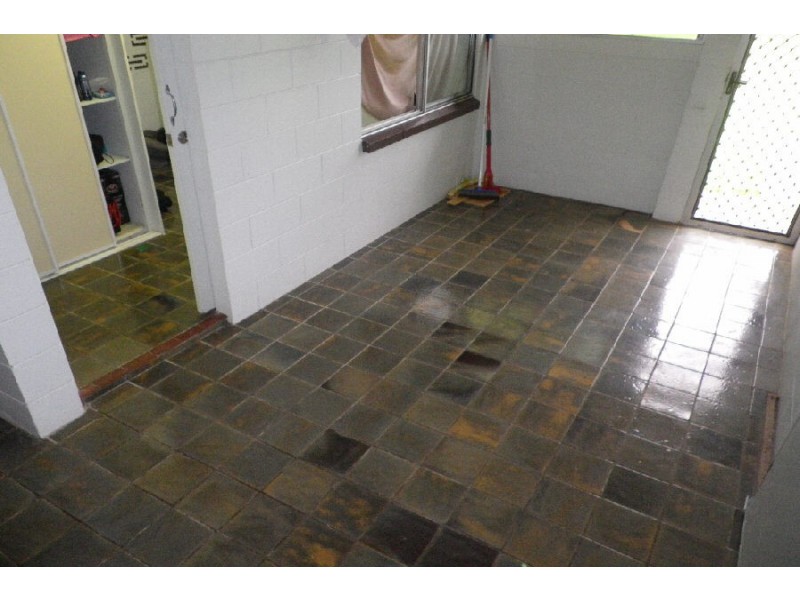 4 Carr Crescent, Lucinda QLD 4850