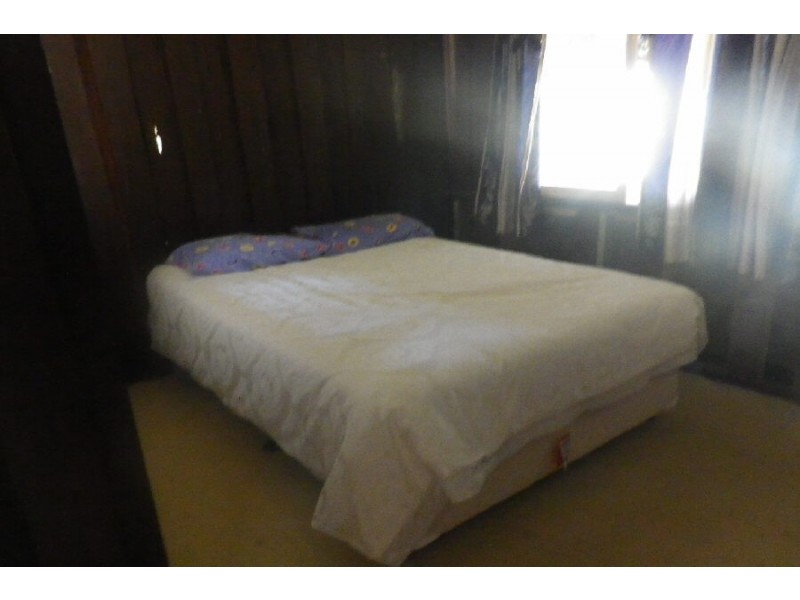 2 Ewan Road, Hidden Valley QLD 4816