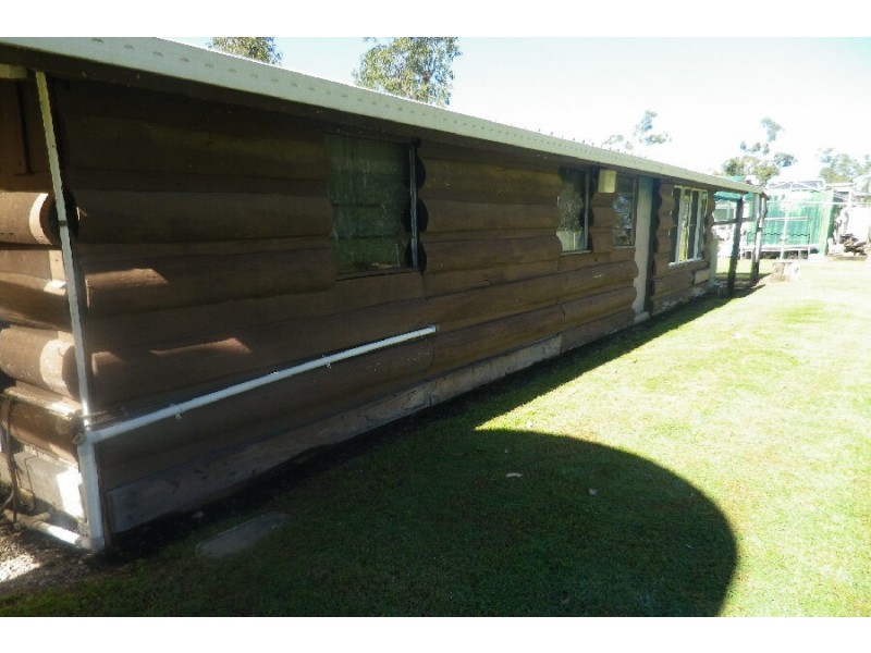 2 Ewan Road, Hidden Valley QLD 4816