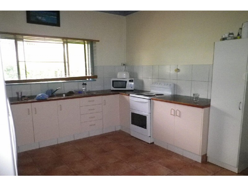 18 Davidson Street, Ingham QLD 4850