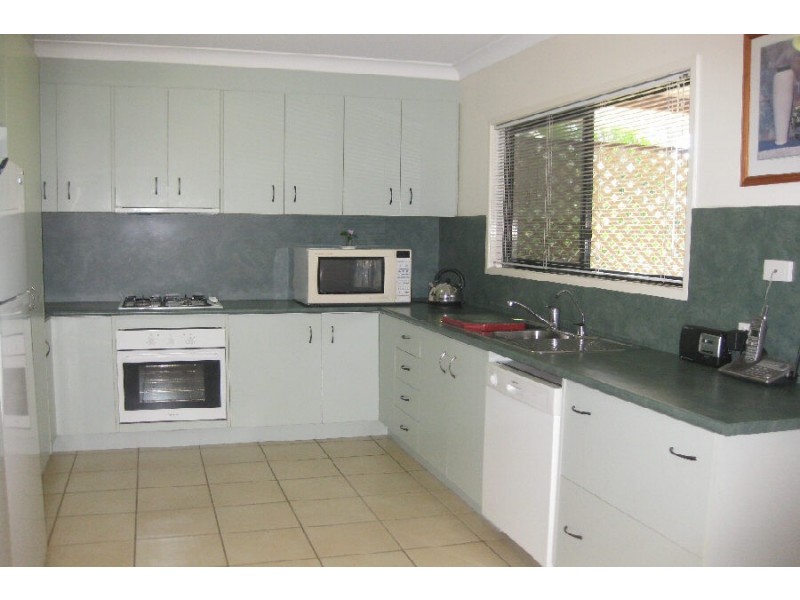 6 Mambrini Street, Halifax QLD 4850