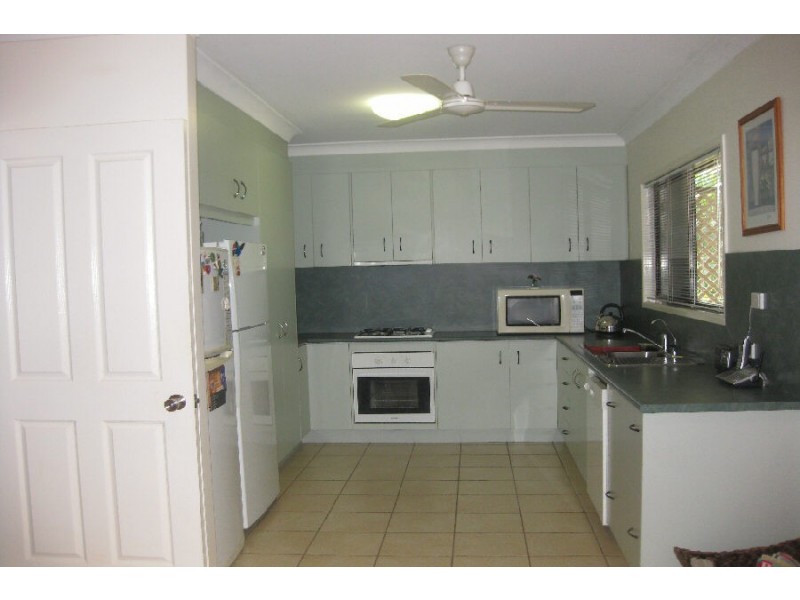 6 Mambrini Street, Halifax QLD 4850