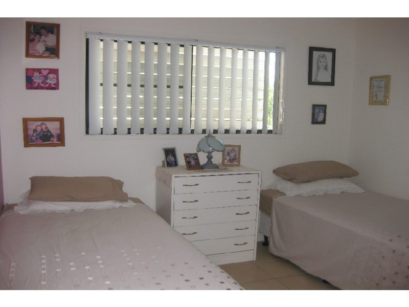 6 Mambrini Street, Halifax QLD 4850