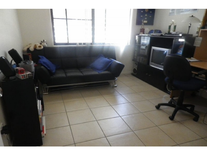 6 Mambrini Street, Halifax QLD 4850