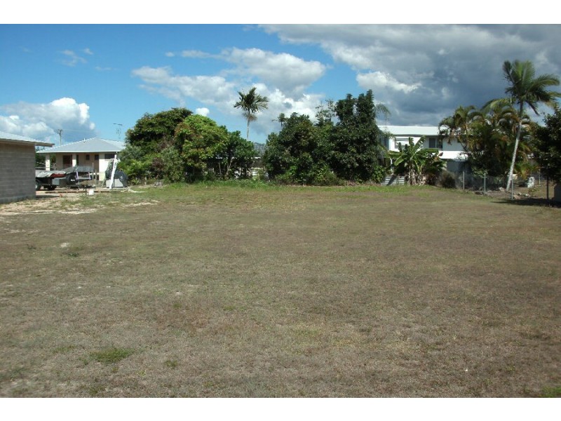 11 Albert Street, Cardwell QLD 4849