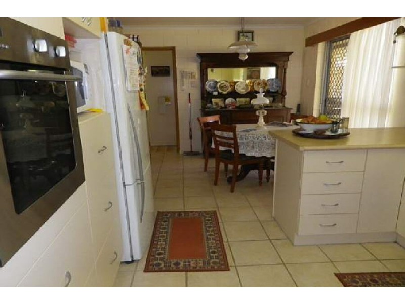42 Carr Crescent, Lucinda QLD 4850