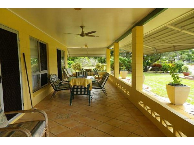 42 Carr Crescent, Lucinda QLD 4850