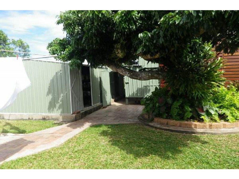 42 Carr Crescent, Lucinda QLD 4850
