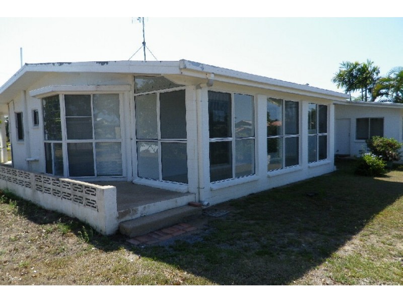 13 Atkinson Street, Lucinda QLD 4850