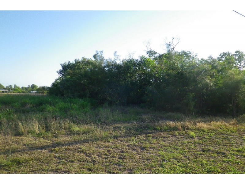 8 Moreton Bay Street, Forrest Beach QLD 4850