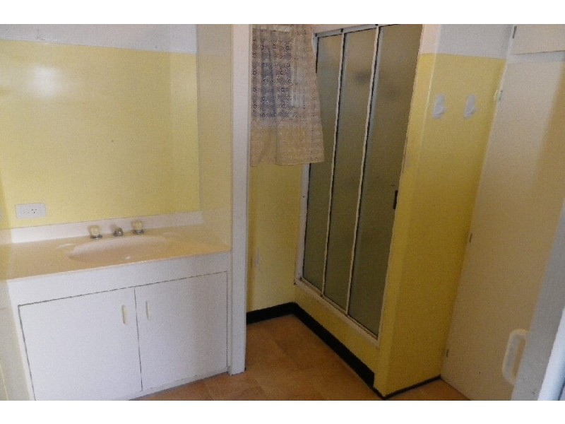 5 Robertson Street, Ingham QLD 4850