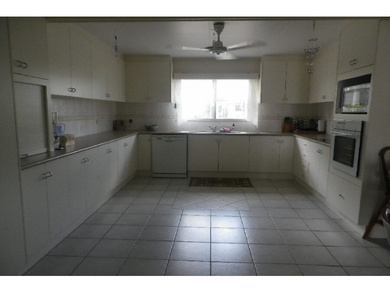 17 Meyer Street, Trebonne QLD 4850