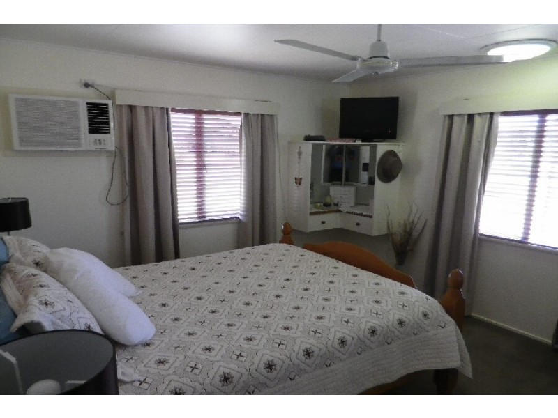 17 Meyer Street, Trebonne QLD 4850