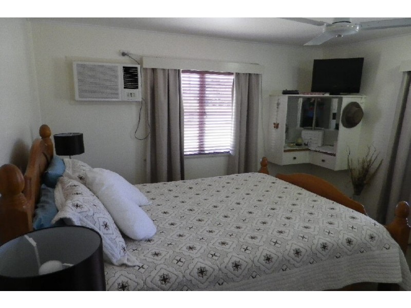 17 Meyer Street, Trebonne QLD 4850