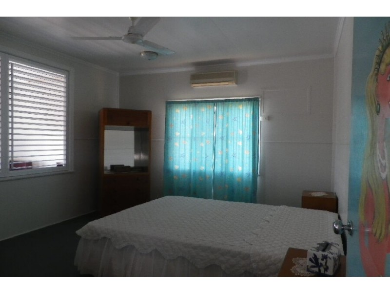 12 John Dory Street, Taylors Beach QLD 4850