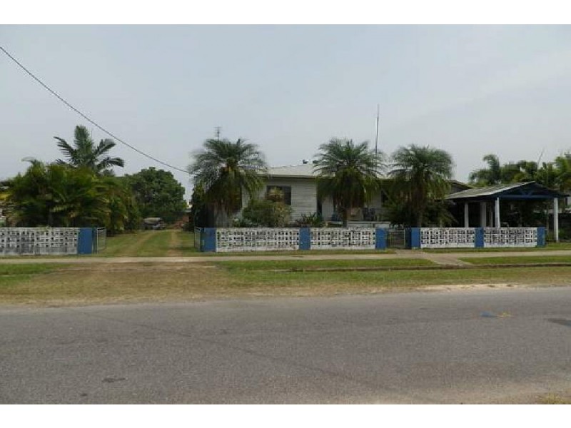 14 – 16 Gorton Street, Trebonne QLD 4850