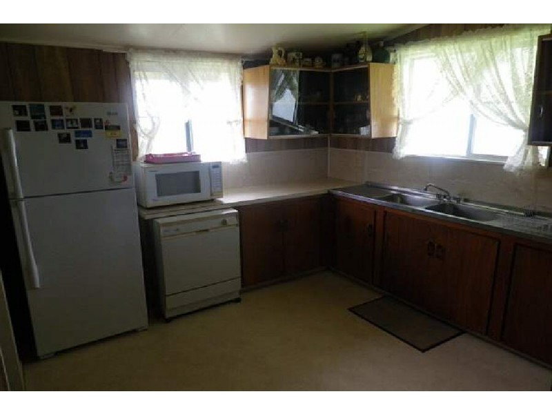 102 Scott Street, Halifax QLD 4850