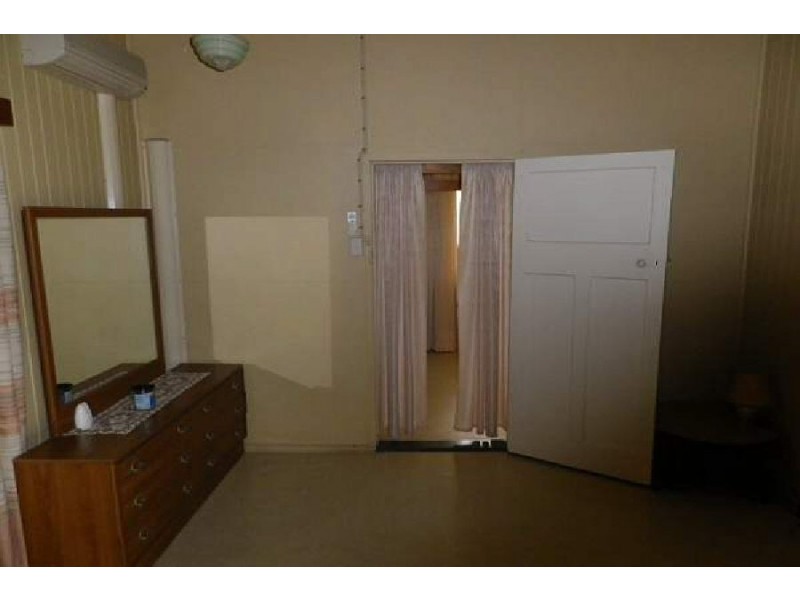 102 Scott Street, Halifax QLD 4850