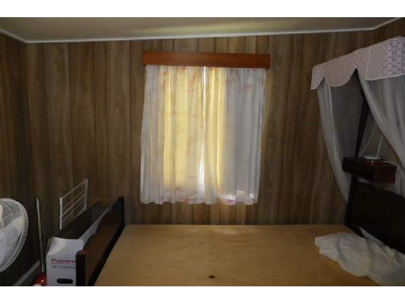 102 Scott Street, Halifax QLD 4850