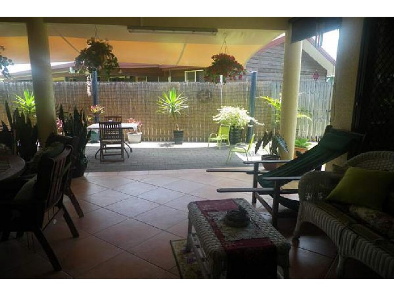 1 Gowland Street, Kurrimine Beach QLD 4871