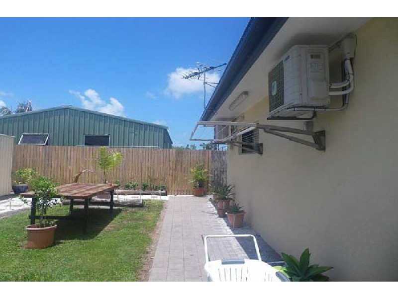 1 Gowland Street, Kurrimine Beach QLD 4871