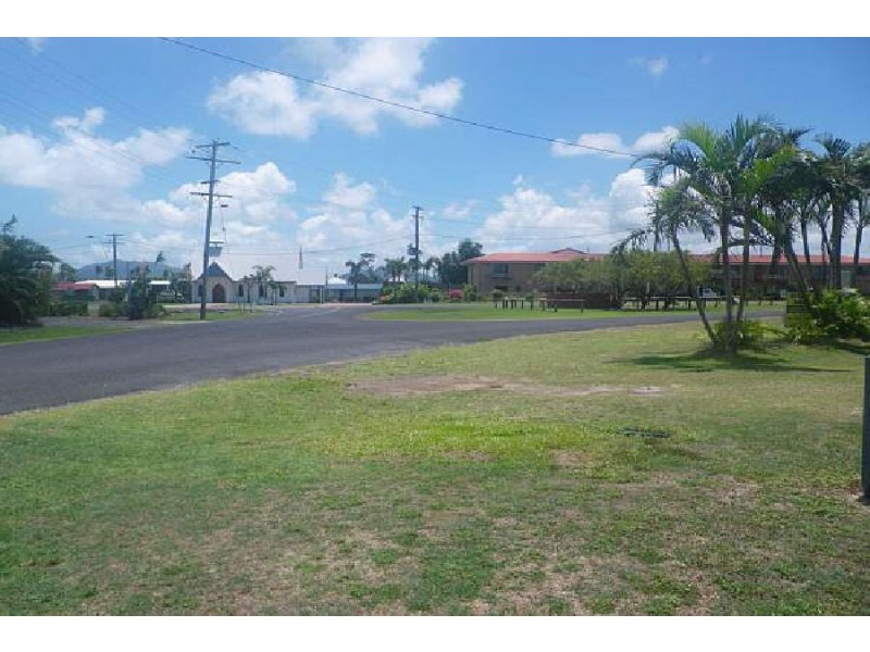 1 Gowland Street, Kurrimine Beach QLD 4871