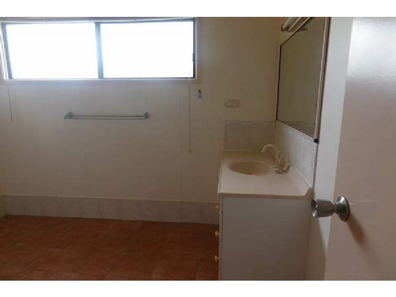 18 Fisher Street, Ingham QLD 4850