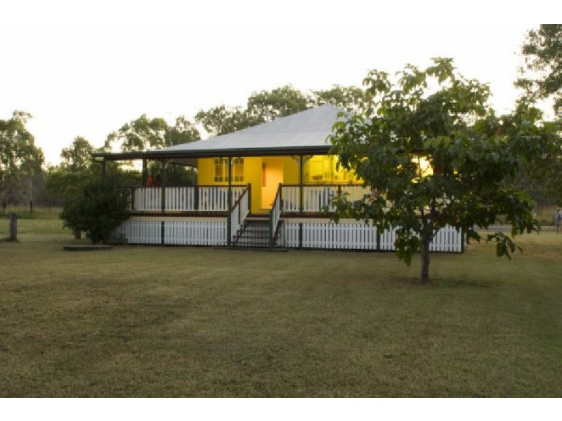 27 Gossner Street, Lucinda QLD 4850