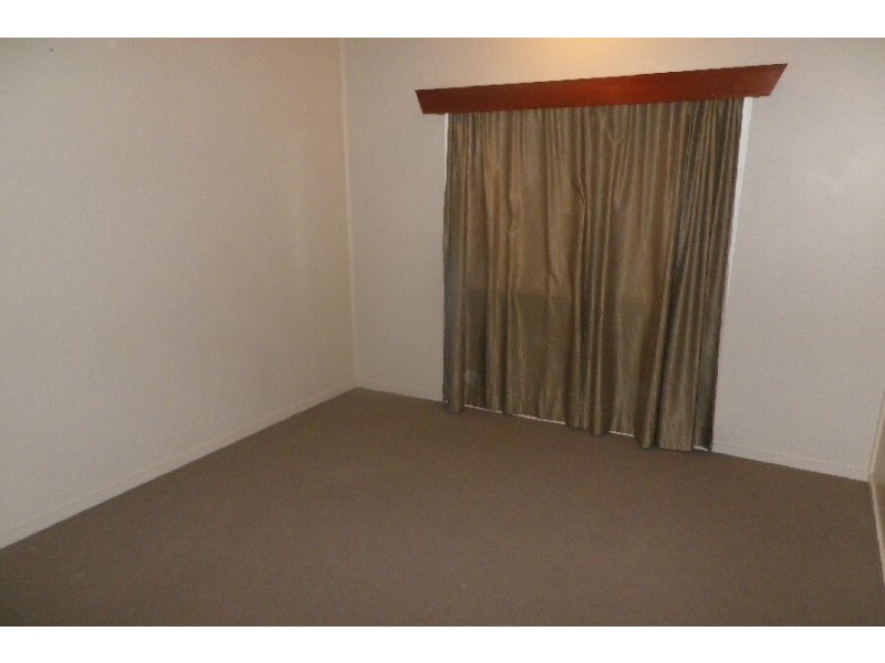 17 MacDonald Street, Ingham QLD 4850