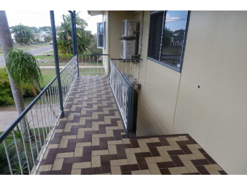 17 MacDonald Street, Ingham QLD 4850