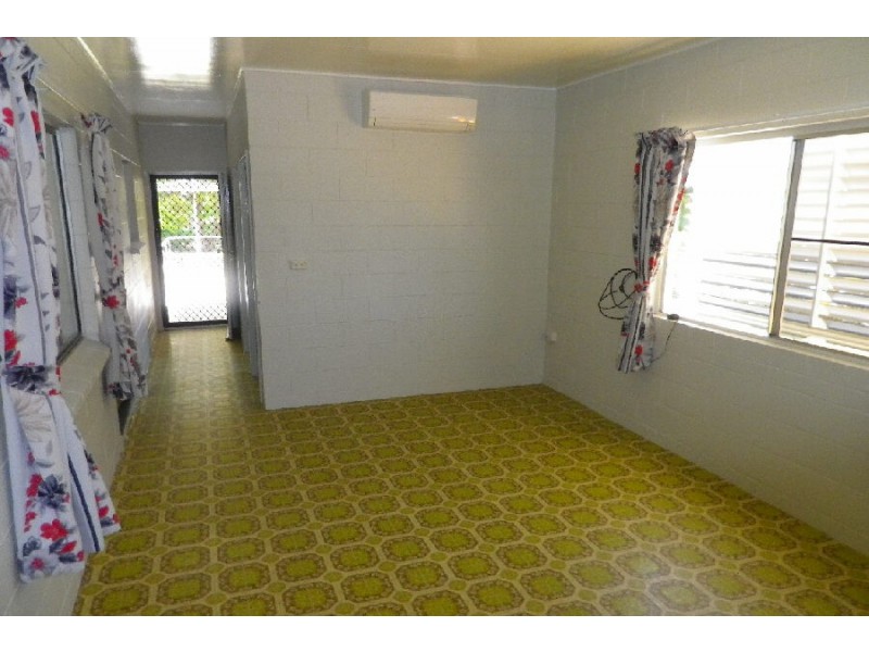 107 John Dory Street, Taylors Beach QLD 4850