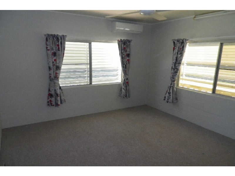 107 John Dory Street, Taylors Beach QLD 4850