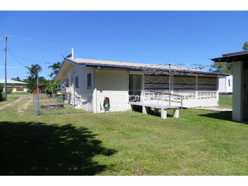 107 John Dory Street, Taylors Beach QLD 4850