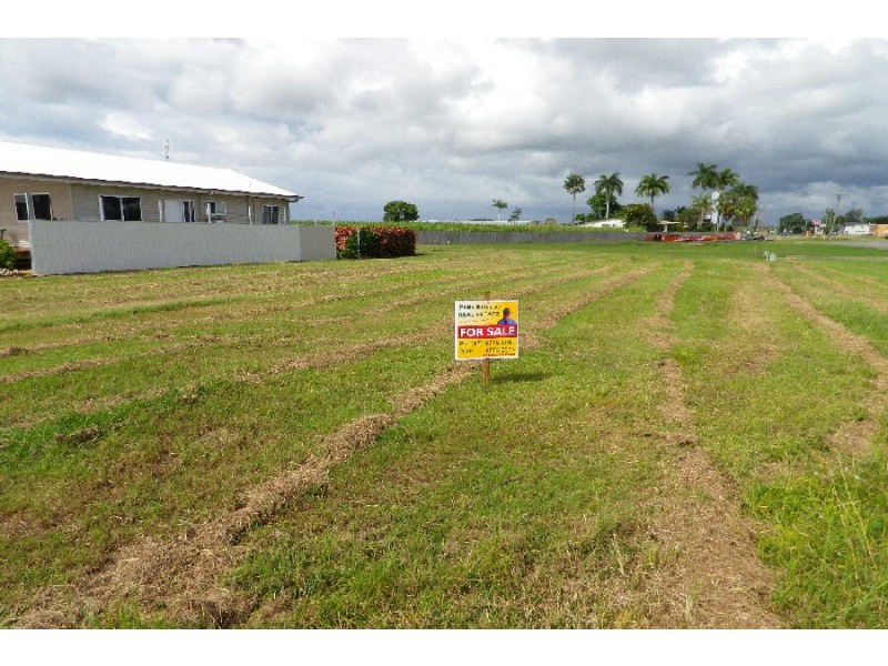 2 Hinchinbrook Court, Halifax QLD 4850