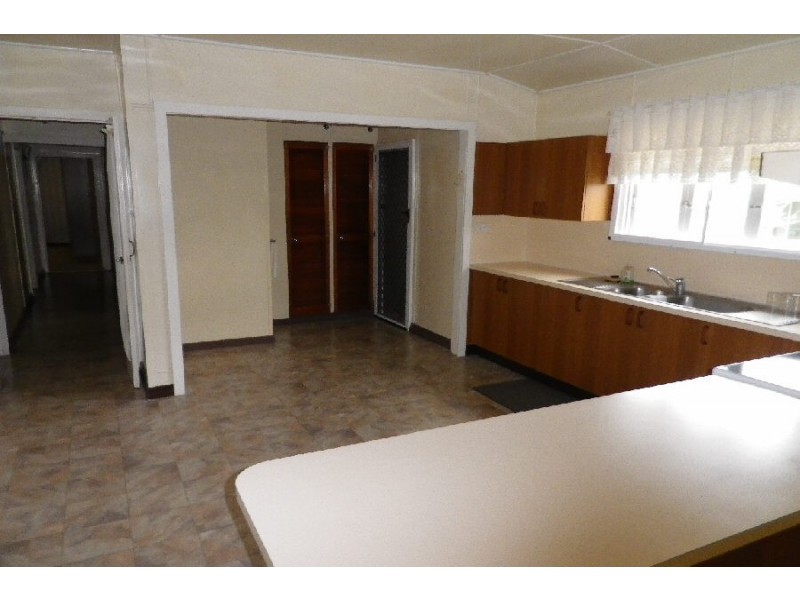 4 Abbott Street, Ingham QLD 4850