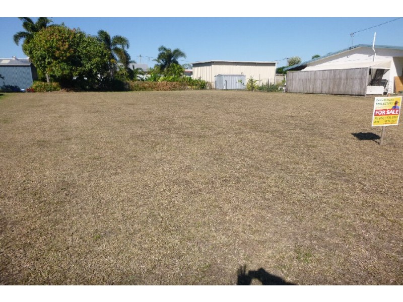 118 John Dory Street, Taylors Beach QLD 4850