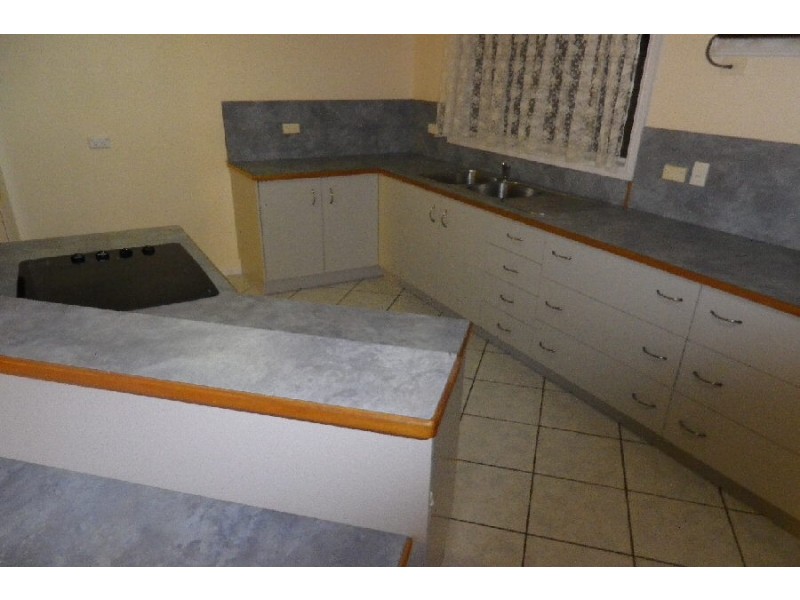 27 Sir Arthur Fadden Parade, Ingham QLD 4850