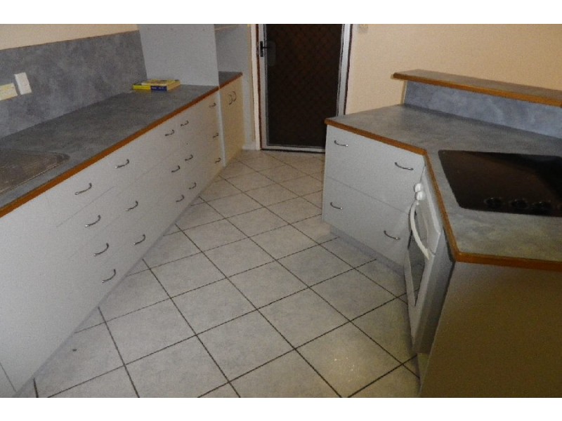 27 Sir Arthur Fadden Parade, Ingham QLD 4850