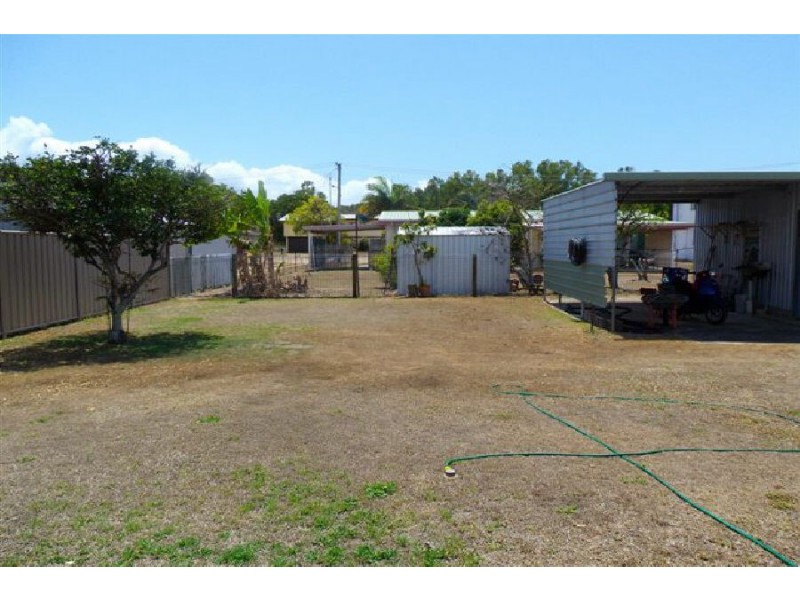 9 Carr Crescent, Lucinda QLD 4850