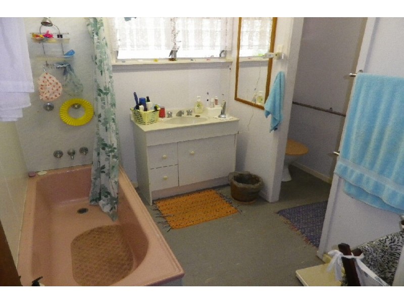 133 John Dory Street, Taylors Beach QLD 4850