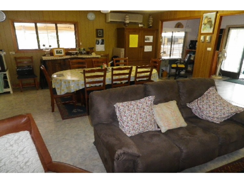 133 John Dory Street, Taylors Beach QLD 4850